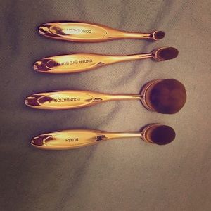 Brushes for Danyelle